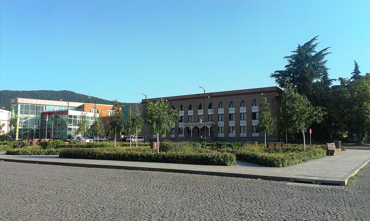 Кварели — Отели