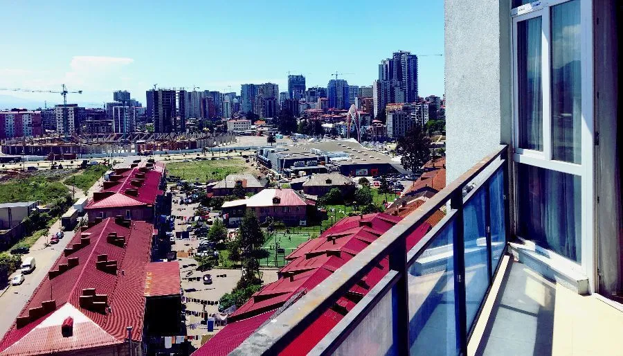 Апартамент в Батуми — Фото 1