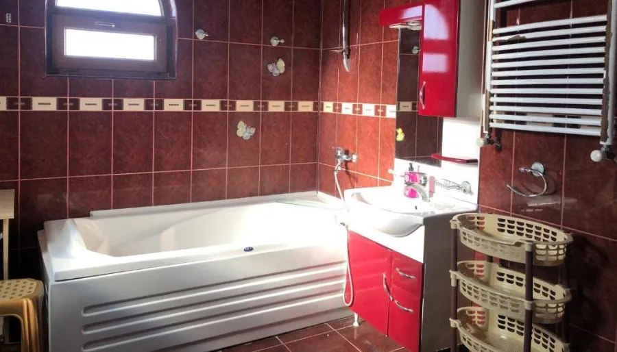 Laguna Villa with Sauna, Pool, Billiards & Garden at Bazaleti Lake — Фото 28