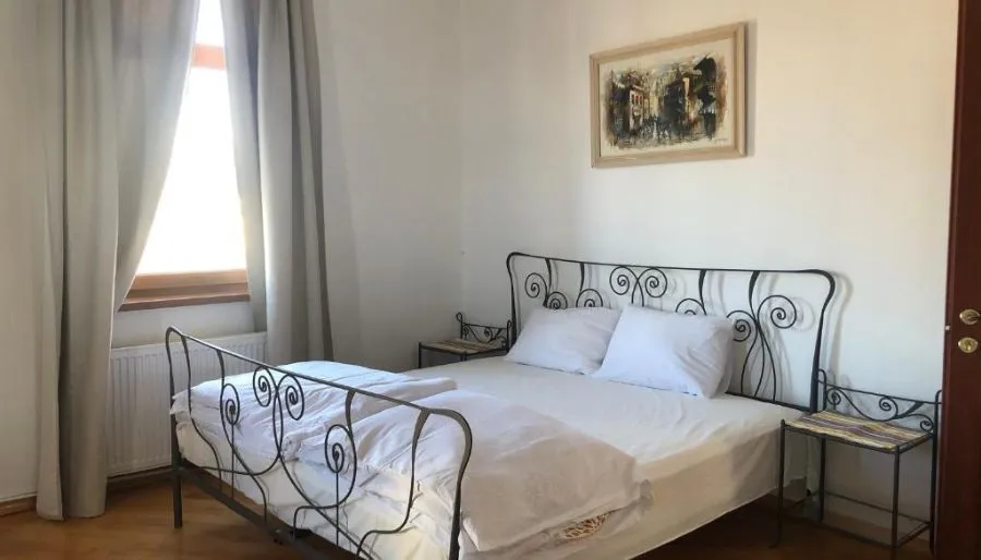 Laguna Villa with Sauna, Pool, Billiards & Garden at Bazaleti Lake — Фото 32