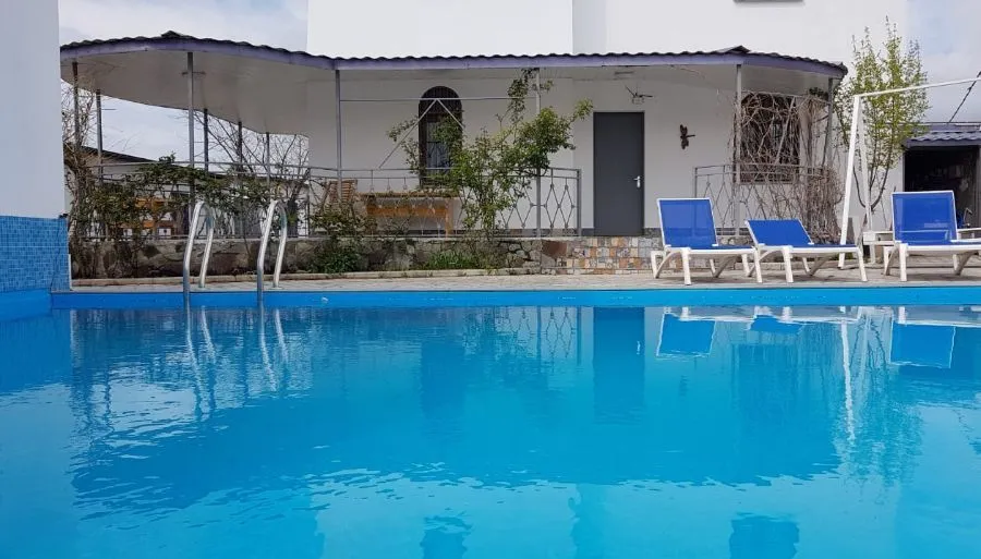 Laguna Villa with Sauna, Pool, Billiards & Garden at Bazaleti Lake — Фото 15