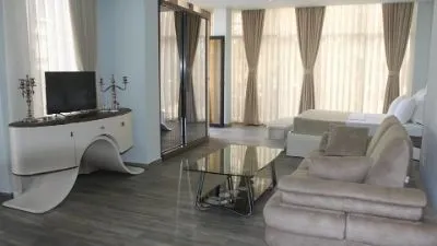 Лайт Палас